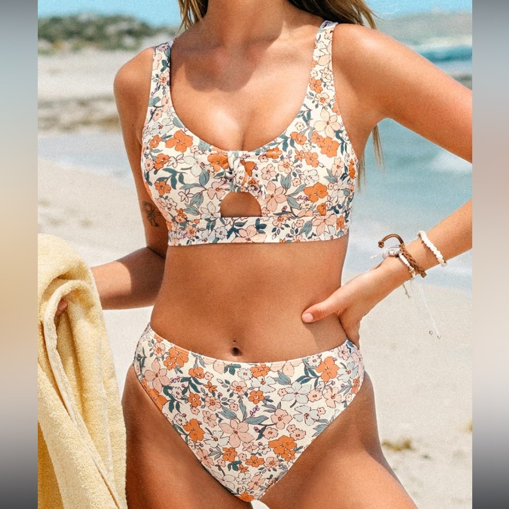 CUPSHE Floral Bikini- Size Medium NWT